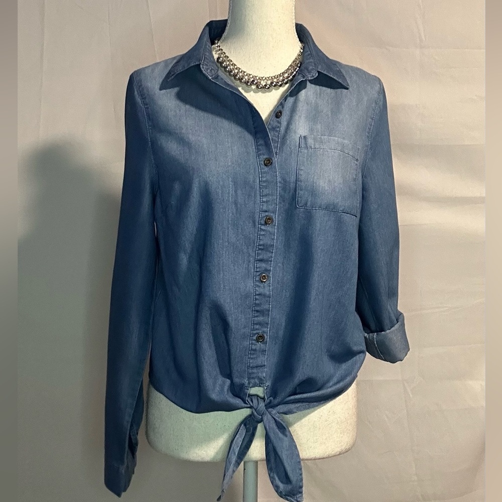 Blouses/flannels/button downs-2 for $20 or 3 for $30 (Mix & Match)